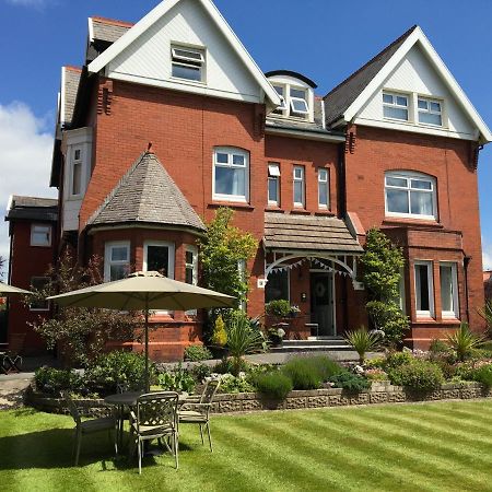 Appartement Mode - The Old School House à Lytham St Annes Extérieur photo