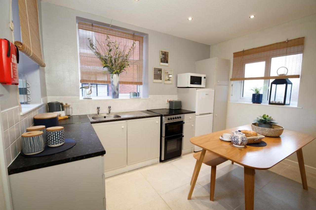 Appartement Mode - The Old School House à Lytham St Annes Extérieur photo