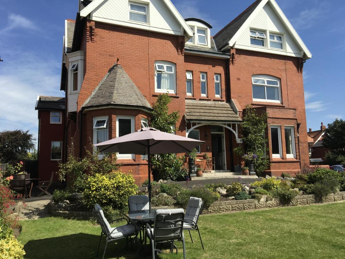 Appartement Mode - The Old School House à Lytham St Annes Extérieur photo